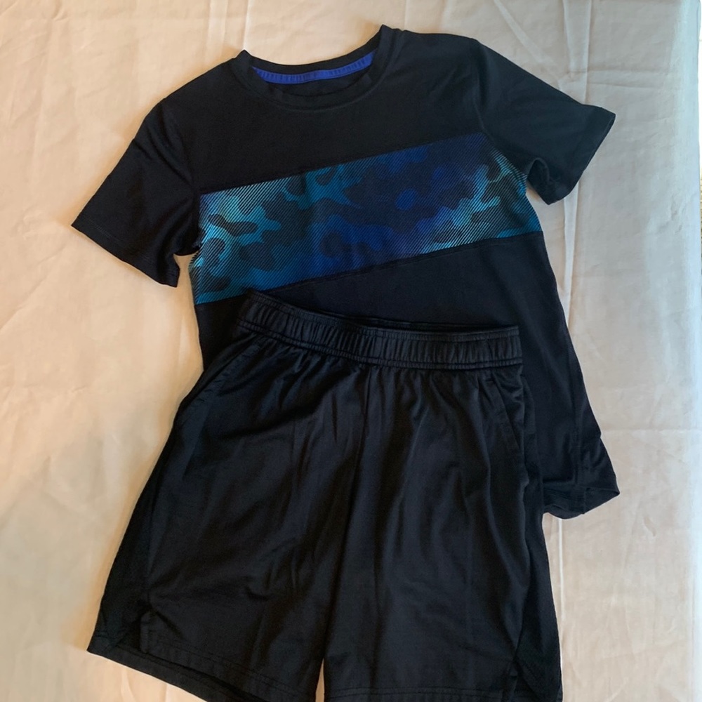 All in motion athletic boys outfit size 8/10